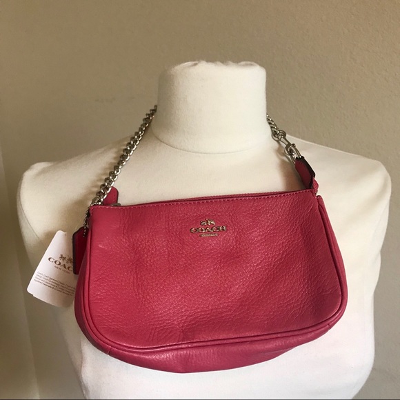 Coach Handbags - Vintage Coach Wristlet 💕